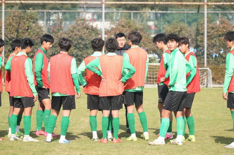  浙江U18、U16兩隊(duì)已前往日本橫濱和琦玉，進(jìn)行為期約10天的拉練