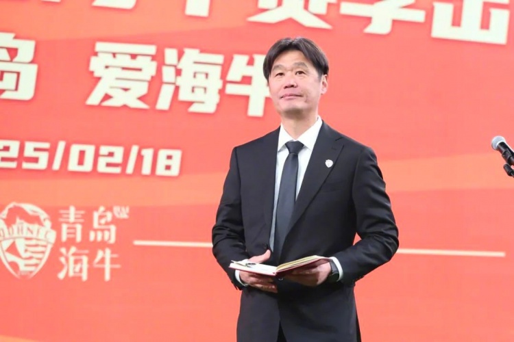  多名媒體人士點(diǎn)評海牛：引援老中青都有，就看李霄鵬的捏合能力了