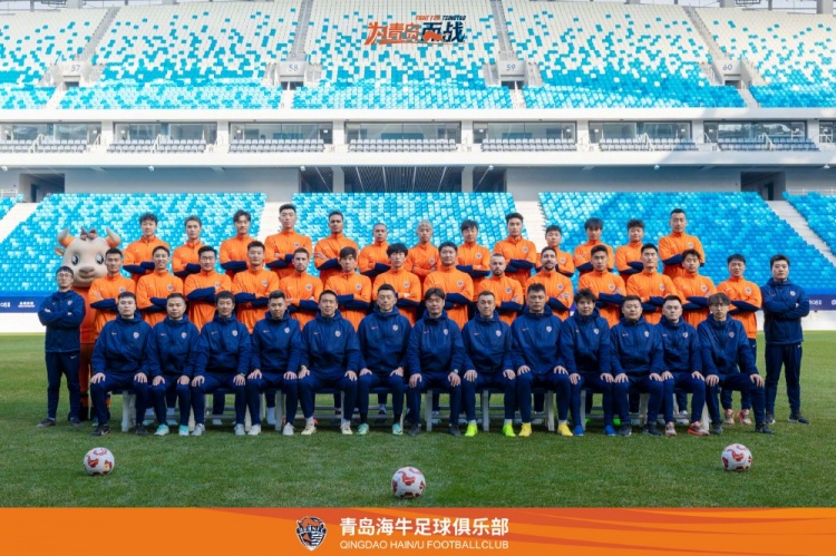  青島海牛一線隊(duì)名單：老將鄭龍、薩里奇坐鎮(zhèn)，金洋洋等新援在列