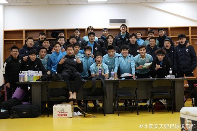  苑維瑋帶隊首秀告捷，泰安天貺足協(xié)杯5-1大勝青島五月的風