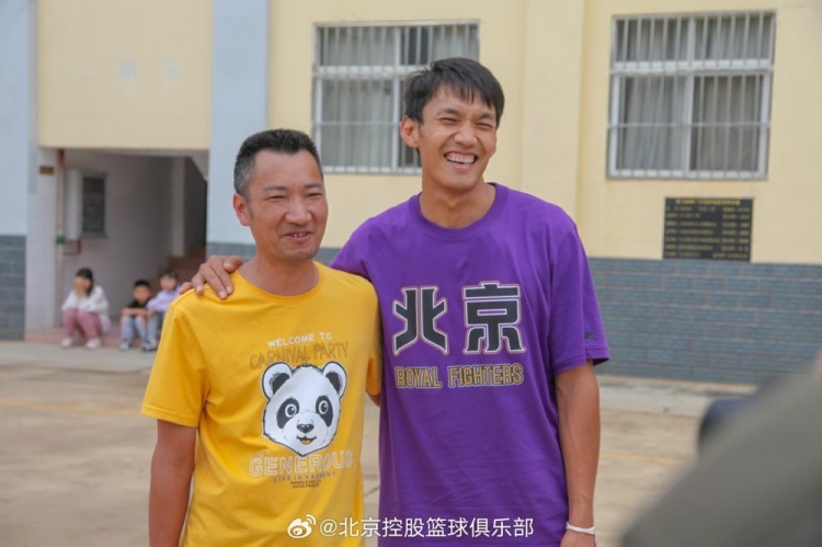  那一封信的故事還在延續(xù) 矣進宏母校的師生們來到北京了！