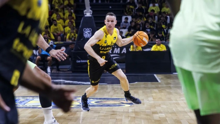  NBA初代老六，42歲進(jìn)入生涯巔峰？！