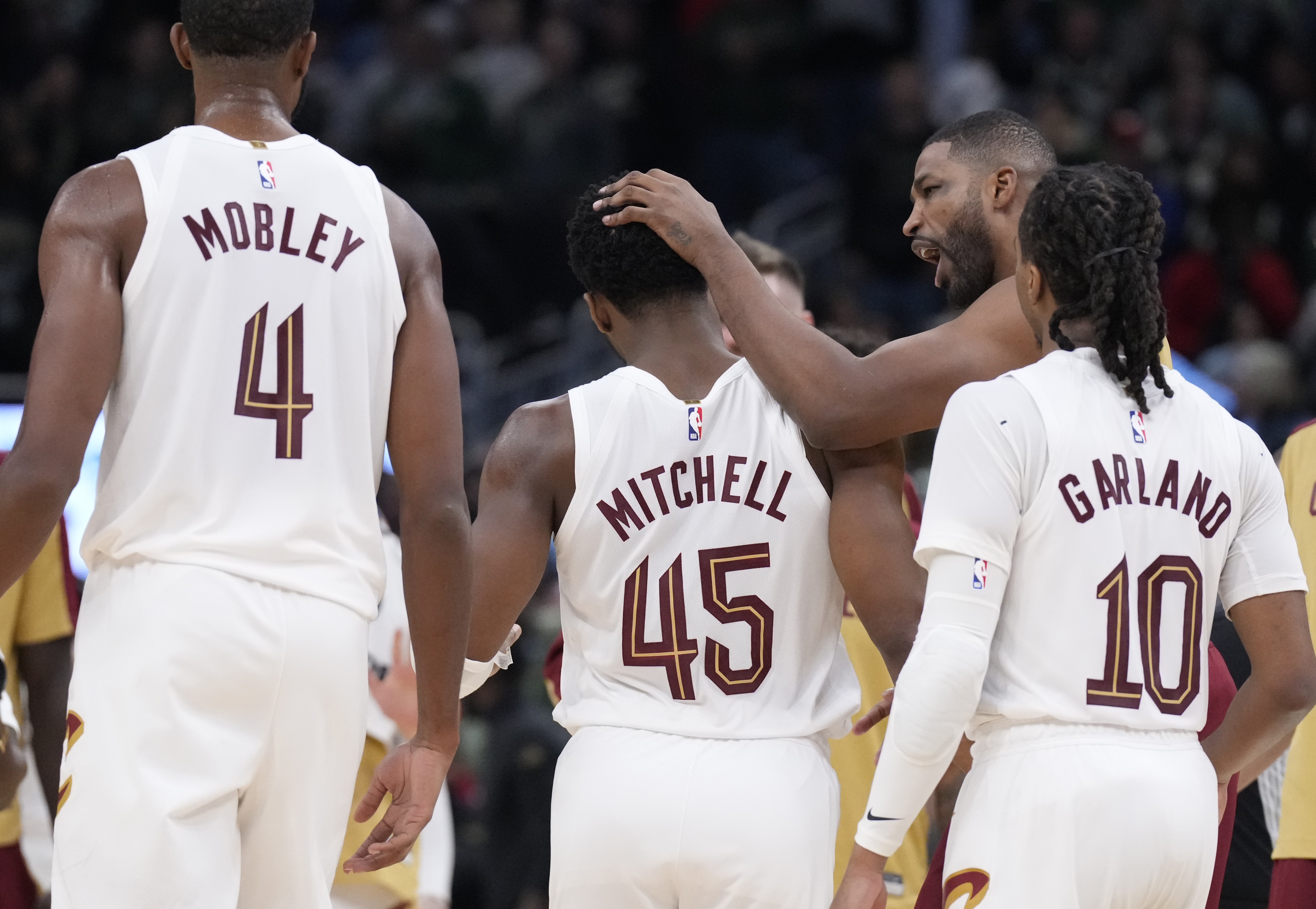  騎士成NBA歷史第7支賽季前65場至少55勝的球隊(duì) 前6支4支奪冠