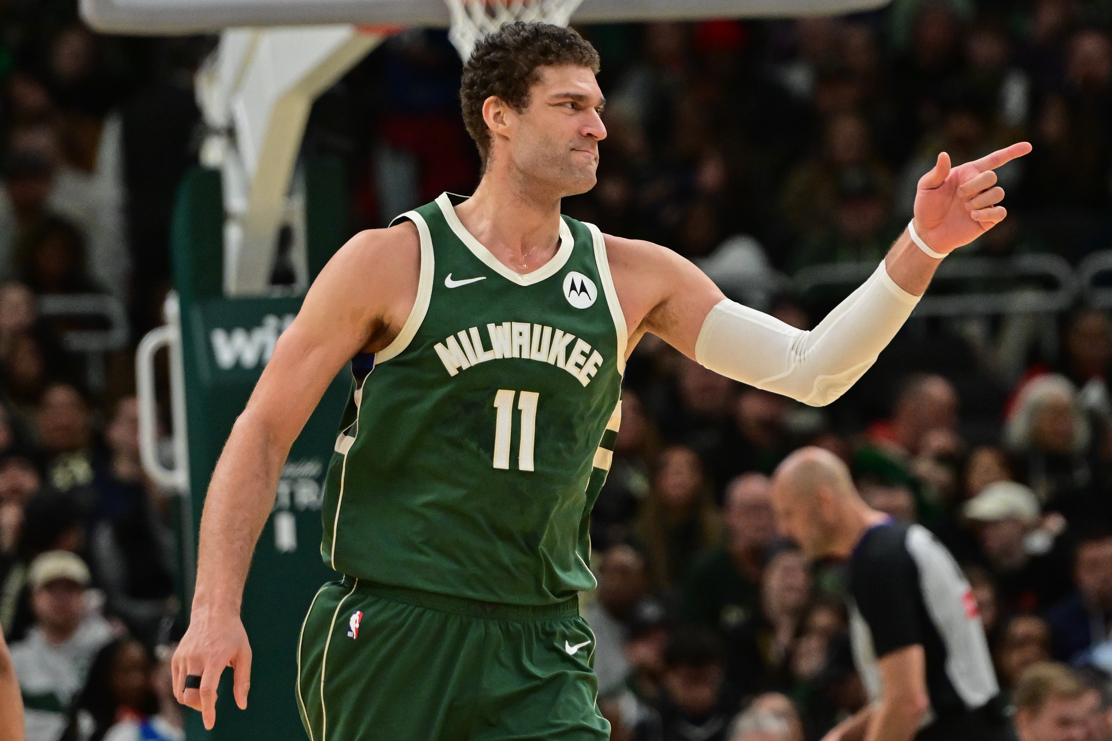  3B中鋒！大洛佩茲蓋帽數(shù)2038次超越加內(nèi)特 升至NBA歷史第18位